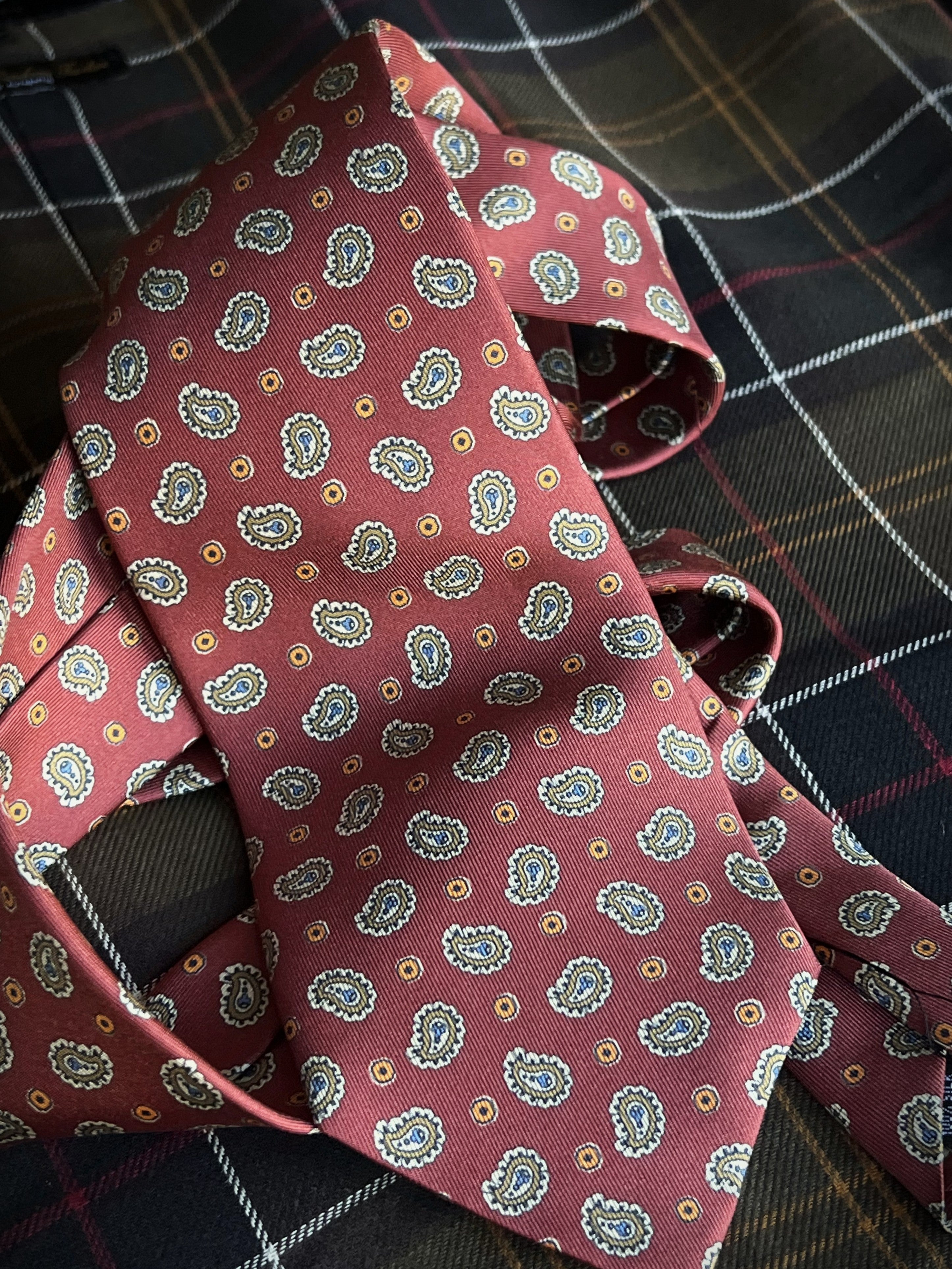 Corbata de seda Lezzeno Burdeos - Sólo 4 unidades