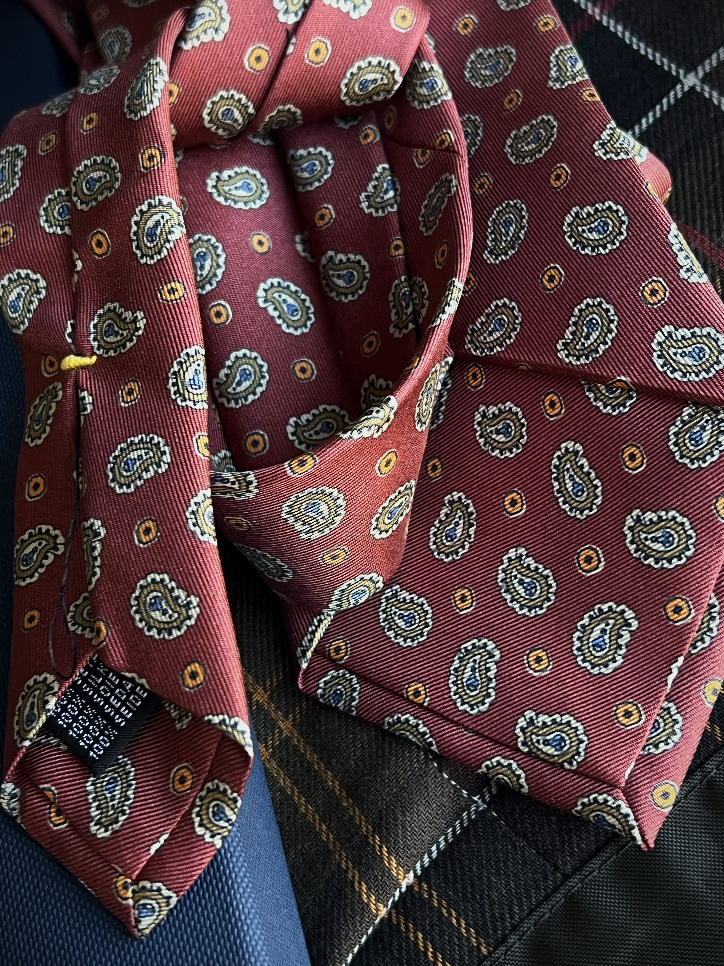 Corbata de seda Lezzeno Burdeos - Sólo 4 unidades